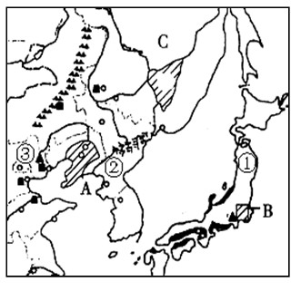 述材料并结合图,完成下列问题。材料:东北亚是