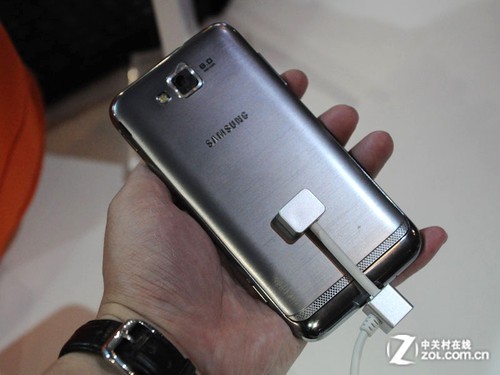 三星i8750评测_三星i8750评测_三星i8750 ativ s