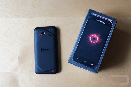 HTC Incredible 4G LTE登场 开箱照抢看 - 百科