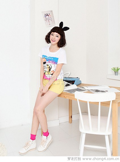 T恤搭<em>短裤</em> <em>做</em>个氧气美女 - 百科<em>教程</em>网_经验分