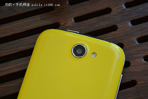 鹅卵石外观大屏智能机 599元乐派G3评测 - 百