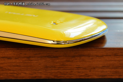 鹅卵石外观大屏智能机 599元乐派G3评测 - 百