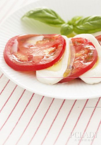 黄瓜鸡蛋减肥法既可瘦身又可美容 - 百科教程网