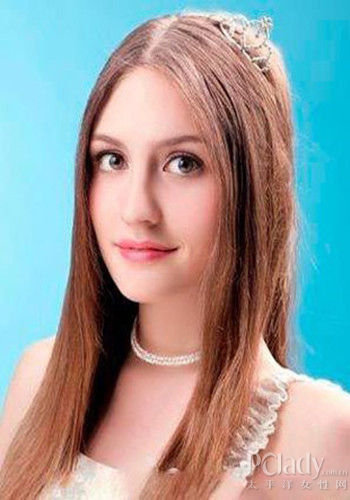 时尚<em>伴娘</em>扮靓秘笈 <em>长发伴娘发型</em>推荐 - 百科教