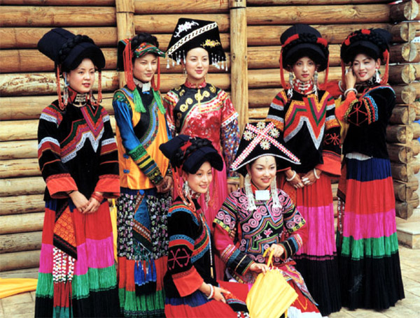     民族分布:彝族是中国具有悠久历史和古老文化的民族之