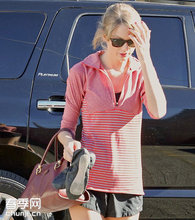 美国乡村音乐小天后泰勒斯威夫特洛杉矶休闲街