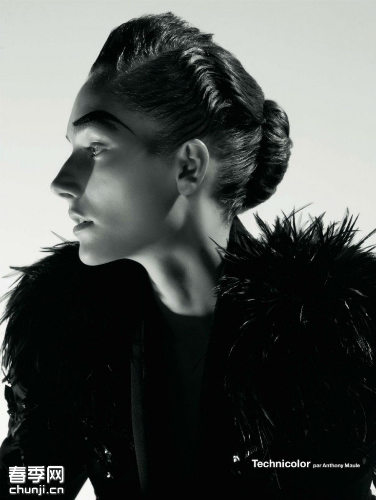 e Tutour 为《Numéro》杂志2014年2月刊号发