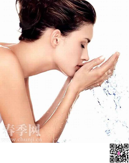 同肤质洗脸方式不同,防止脸部肌肤干燥粗糙 - 
