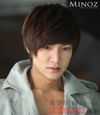 男生齐刘海发型 打造时尚帅气型男 - 百科教程