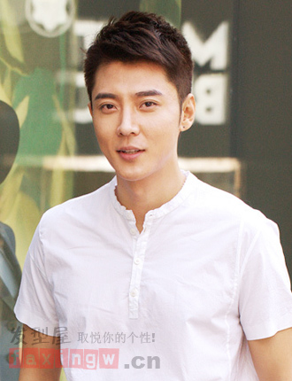 <em>男士</em>清爽小<em>平头发型</em> 彰显俊朗<em>男人</em>味 - 百科教