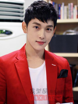 ZE:A帝国之子林时完清新写真 韩式短发演绎阳光暖男 - 百科教程网_经验分享平台[上学吧经验教程频道]