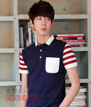 <em>男生斜刘海发型</em>VS莫西干 时尚发型各有风味 -