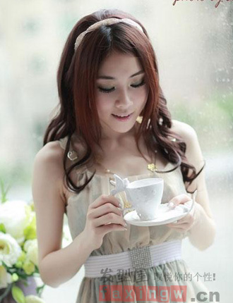 <em>中分发型怎么</em>扎<em>好看</em> 清纯萝莉时尚御姐随你变