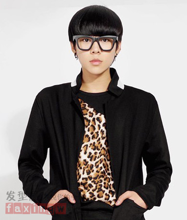 <em>2013</em>男生烫发<em>发型图片</em> 潮男推荐<em>时尚</em>短发造型