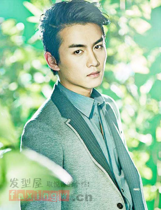 陈晓<em>发型</em>叫什么 <em>二八分</em>短发演绎商务男士魅力