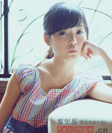 塌鼻子适合的斜刘海发型 不动刀聪明改脸 - 百