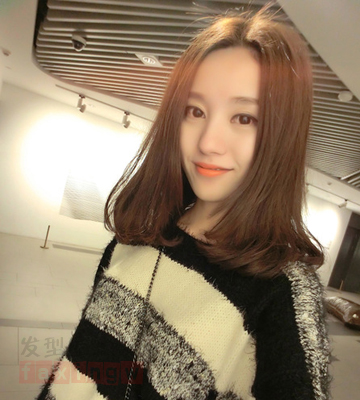 精选冬季<em>女生中分发型</em>图片 清新瘦脸尽显女神
