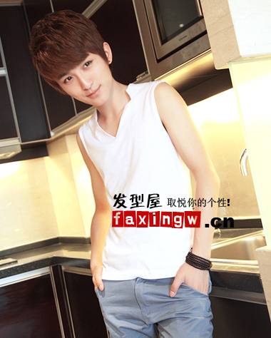 鹅蛋脸秀气<em>男生</em>超帅气<em>纹理烫发型</em>组图 - 百科教