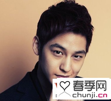 2015<em>男生</em>萌帅气<em>发型</em> 90后<em>男生</em>阳光帅气<em>发型</em> 男