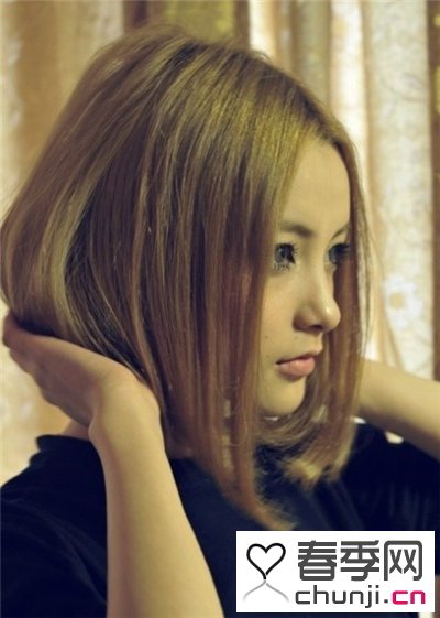 <em>短发</em>女生做什么<em>发型</em>好看 短直发一样时尚甜美