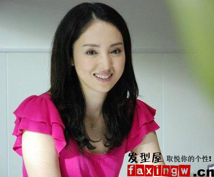 热播《婆婆也是妈》女主角董璇迷人气质长直发