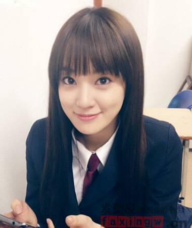 清纯系<em>校园女生发型</em>推荐 搭配校服可爱呆萌 - 