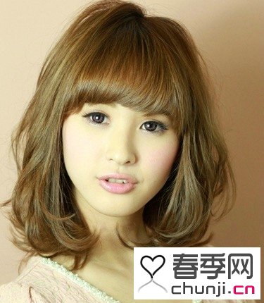 发尾内扣梨花卷 梨花长发发尾头型 女生长发梨花内扣发型
