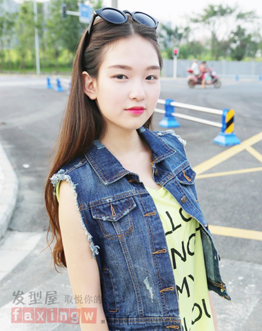 90后<em>女生时尚</em>烫发<em>发型</em> 多变风格赚足眼球 - 百