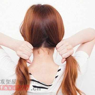 韩式侧边麻花辫编发图解 轻松打造初秋甜美范