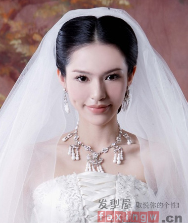 时尚气质新娘发型图片 演绎优雅得体新嫁娘 - 