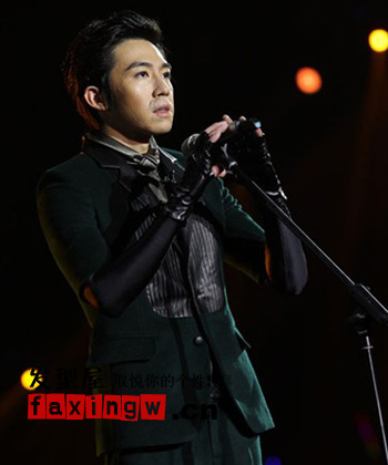 俞灏明跨年复出后街拍照片 - 百科教程网_经验