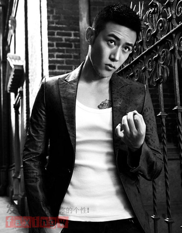 陆毅最新冬季大片 寸头<em>短发</em>演绎<em>型男</em>魅力 - 百