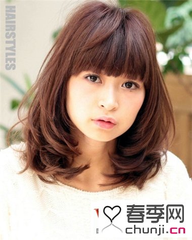 <em>圆脸</em>中<em>短发</em>女生发型 <em>圆脸短发烫发内扣发型</em> 圆