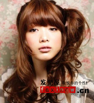 简单美发造型 韩式蓬松侧马尾打造俏皮公主范