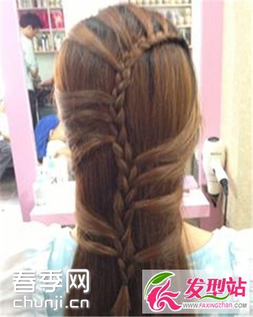 个性女生长发编发发型 尽显优雅迷人气质 - 百