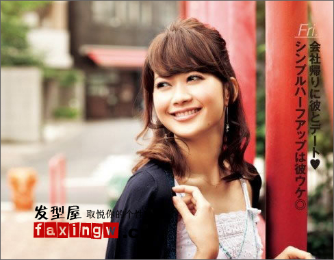 秋冬季中长发<em>怎么</em>扎<em>好看</em> 3款优雅<em>扎发</em>变身职场