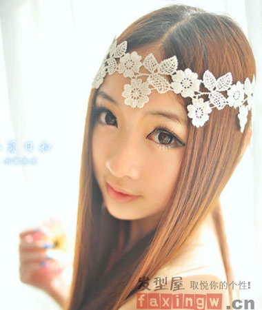 女生淑女气质<em>披肩</em>发<em>发型</em> <em>中长发披肩</em>更显女人