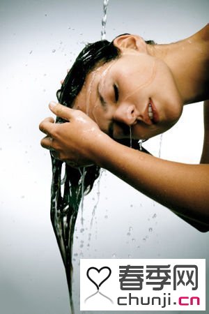 <em>头发</em>分叉要<em>怎么</em>护理 <em>补充营养</em>最重要 - 百科教