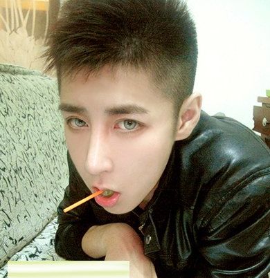 90后非主流男生发型,帅气时尚