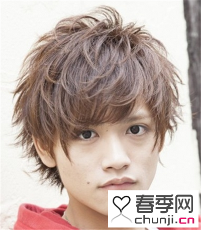 谁说<em>男子</em>不<em>爱美</em> 阳光<em>男生发型</em>英姿挺拔 - 百科