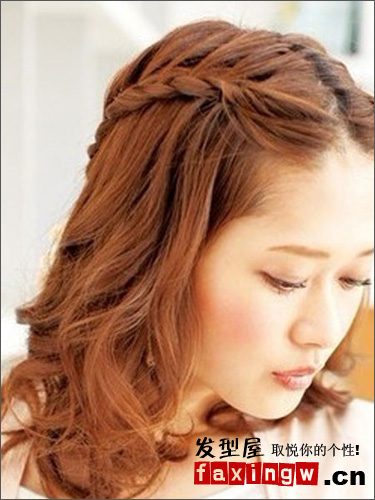 12款韩式最新瘦脸<em>编发发型图片</em> 秋日变身精致