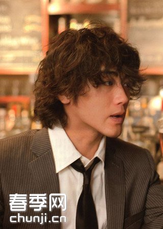 日本偶像偏爱凌乱造型:赤西仁 - 百科教程网_经