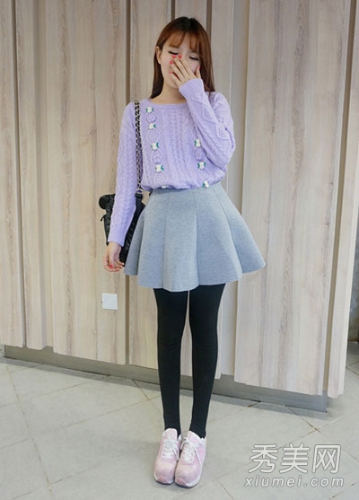 套头毛衣搭配短裙 最养眼秋装LOOK - 百科教程