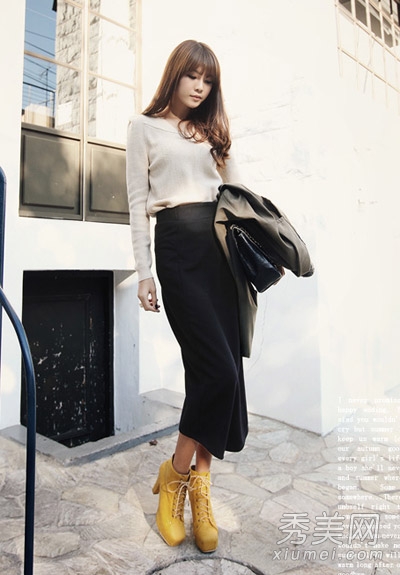 宽松<em>毛衣</em>显瘦必buy <em>搭配长裙</em>显气质型 - 百科教
