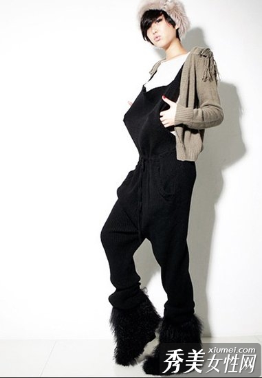 韩国最HOT 针织背带裤好穿不挑身材 - 百科教