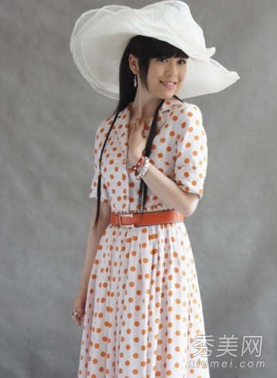 《如意》开播 杨幂文梦洋剧中华美服饰秀 - 百