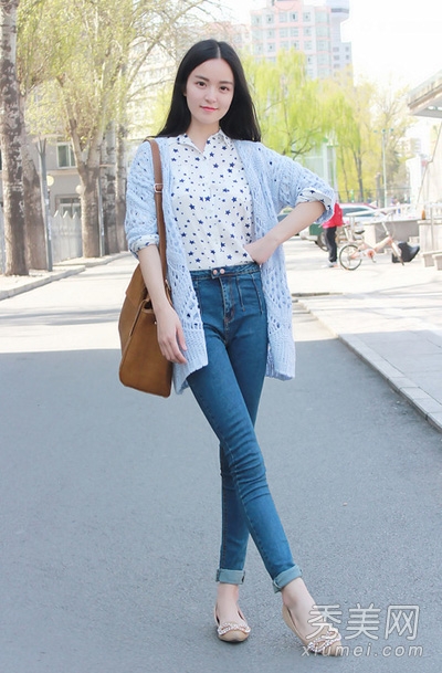 针织<em>开衫</em>+牛仔裤+平底<em>鞋</em> 清明出游美搭 - 百科