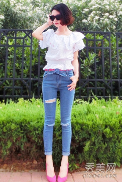 T恤+卷边小脚裤 露脚踝韩范儿十足 - 百科教程