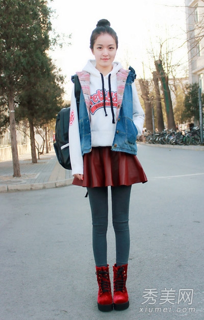 梨形身材穿什么 卫衣搭半身裙扬长避短 - 百科