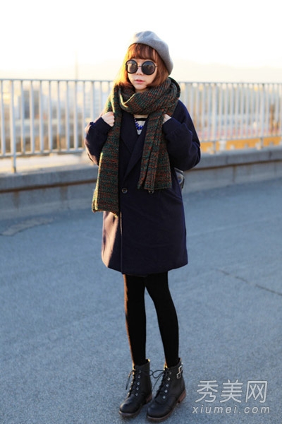 大衣里面<em>穿</em>什么 <em>毛衣</em>配短裙就OK - 百科教程网